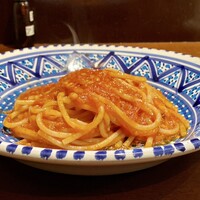 フィーコディンディア - 追加：こだわりトマトのちょい辛スパゲットーニ　60g
                      太麺から小麦の香りが、ソースが絡みまくり甘みが口に広がるやほんのりと辛みがジワジワと。
                      こだわりトマトとメニューに表記するだけの美味しさです♪
