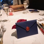 THE LEGIAN TOKYO - 素敵なディナーへの招待状　中にはシルエットのメニュー表が入っています。