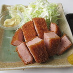 三喜食堂 - キャベツには　何もかかっていません