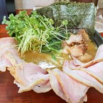 横浜家系らーめん 天王家 - 