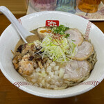 らーめん弥七 - 醤油ちゃーしゅー麺 1090円