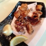 横田酒場 - タコ唐揚げ ５８０円。