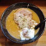 らーめん獅子王 - 濃厚温玉みそラーメン（900円）