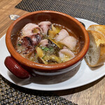 Casual Dining Chef's Table - イカとキノコのアヒージョ　イカが新鮮