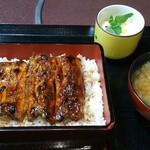 鳥常本店 - 蓋を開けると･･･
