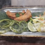 バンゲラズキッチン - モクモクして出てくる