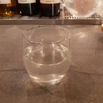 Sakaba Sutando Uomaru - 日本酒（北翔）をグラスで。