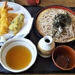 中央 増田屋 - えび天ざる（松）1,430円