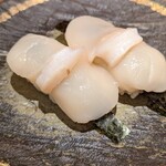 すし酒屋 ちゃりん - にぎり ほたて