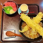 numaduuogashizushisurugayakyuubee - 穴子天そば＋ミニ鉄火丼