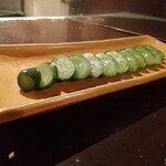 炭火焼鶏 大樹 - きゅうりの一本漬け