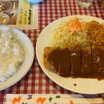 洋食屋チャーリー - ビーフカツ 1200円。