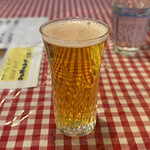 洋食屋チャーリー - グラスビール 180円。