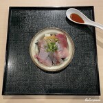 Aradaki Chuukasoba Gyorogyoro - 五種の海鮮小丼