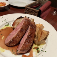 フランス家庭料理  グランダミ - 鴨のロースト