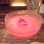 Le Bar a Vin QUINQ - 食用のバラが・・・