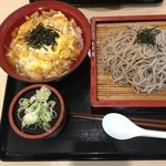 てんてん食堂 - 稲沢リーフウォークのフードコートで親子丼とざるそば！
            普通に美味しいです（笑）