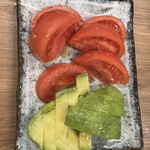 町鮨とろたく - アボカドトマト