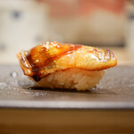 島津 - ◇穴子
      ツメのほろ苦さが抜けると穴子の香りと同化し、余韻にまでも旨味を届ける一体感が凄い！