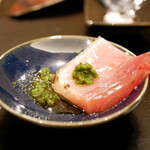 島津 - 葱を溶いたこの薬味醤油が凄い！
      甘みに響く強い旨みが瞬時に爆発！