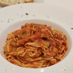 Osteria Camparo - ナスとベーコンのトマトソース