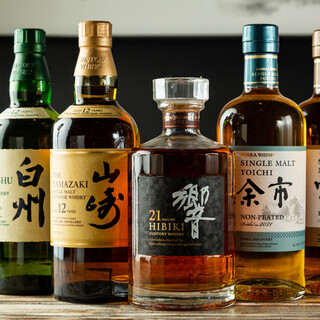 ジャパニーズウイスキーをはじめ、幅広いお酒を取り揃えています