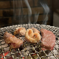 炭火焼肉ホルモン うしごろ 中目黒店 - 