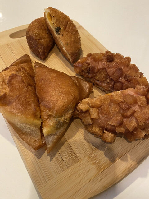 Hiroshima Curry Pan Kenkyujo Takahina Ten photo 3