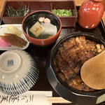 あつた蓬莱軒 本店 - 