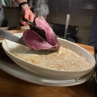 カルネジーオ イースト - 