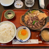 荒井屋 本店 - 牛鍋定食 ご飯大盛   