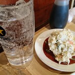 魚仁 - 自家製ポテサラと、チューハイ