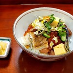 銀座 しのはら - 特製丼とガリ