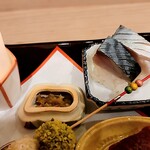 馬車道 大かわ - 雛人形の中には蕗の薹味噌