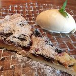 キノシタ - <'13/06/29撮影>デジュネ 1900円 のアメリカンチェリーのタルトとあんずのアイスクリーム