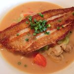 キノシタ - <'13/06/29撮影>デジュネ 1900円 のアイナメのポワレ あさりと春キャベツの軽い煮込み