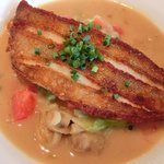 <'13/06/29撮影>デジュネ 1900円 のアイナメのポワレ あさりと春キャベツの軽い煮込み