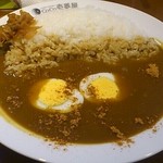 CoCo壱番屋 - ポークカレーゆで玉子トッピング
      