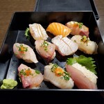 Kurosaki Izakaya Sushitenya - 寿司10巻