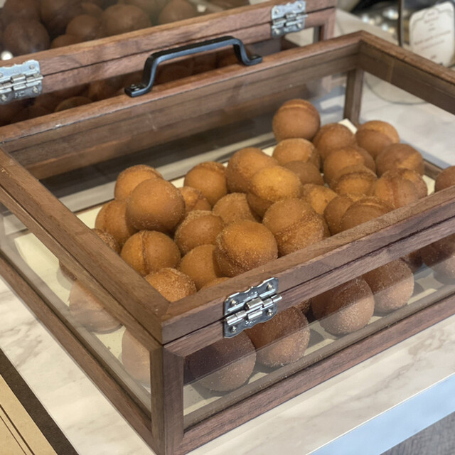 Rond sucre cafe （ロン シュクレ カフェ/Rond sucré cafe