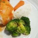 キッチン ブルー グローブ - 反対側の野菜、ポテサラ