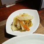 キッチン ブルー グローブ - お新香のアップ