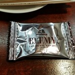 キッチン ブルー グローブ - お菓子のアップ