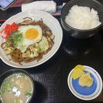 かつ平 - 焼きそば定食