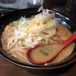麺処 花田 - 味噌（スープ）