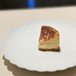 L'ETERRE - コンテのチーズケーキ