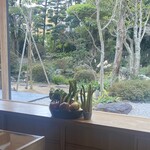 成生 - 朝どりの新鮮な地元野菜