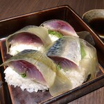 喜助 - サバ寿司<ﾊｰﾌ>