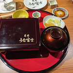 炭焼 うな富士 - さあ鰻重登場