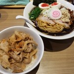 Rock’anDo - 生姜醤油ブラック＋しょうが焼丼